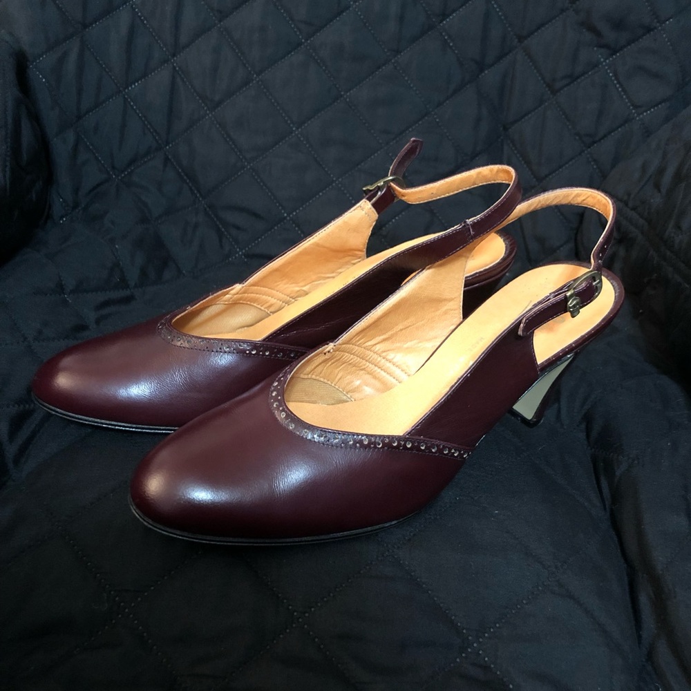 NARROW Etienne Aigner leather sling back heels 8N